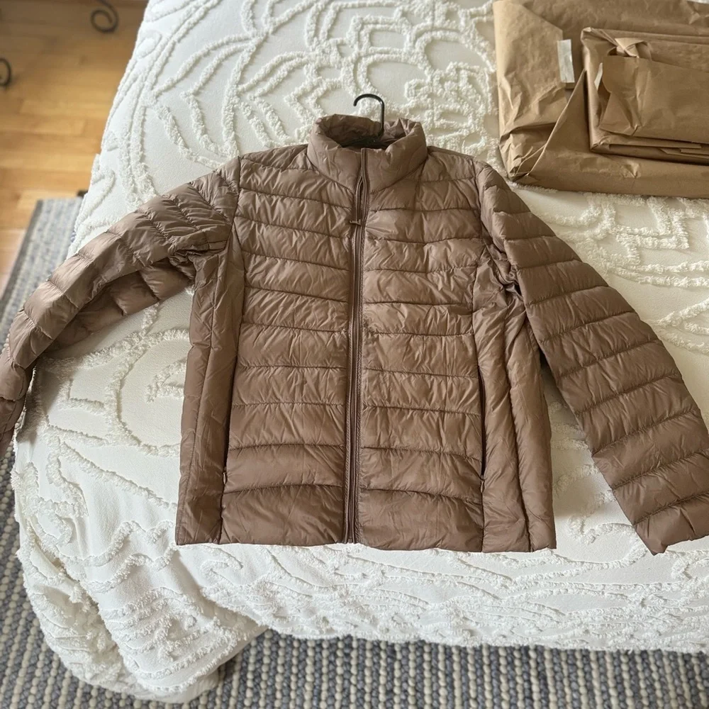 Large women's beige puffer coat - Picture 2 of 2
